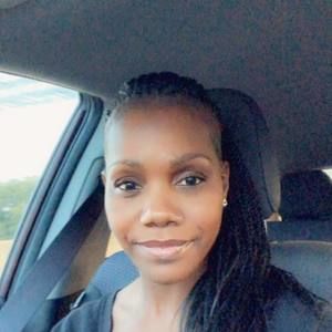 Meet your Posher, Yolanda